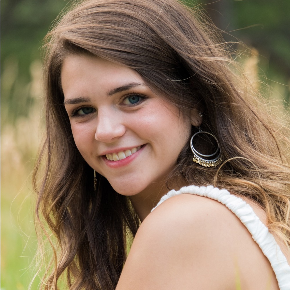 Meet your Posher, Kayeligh